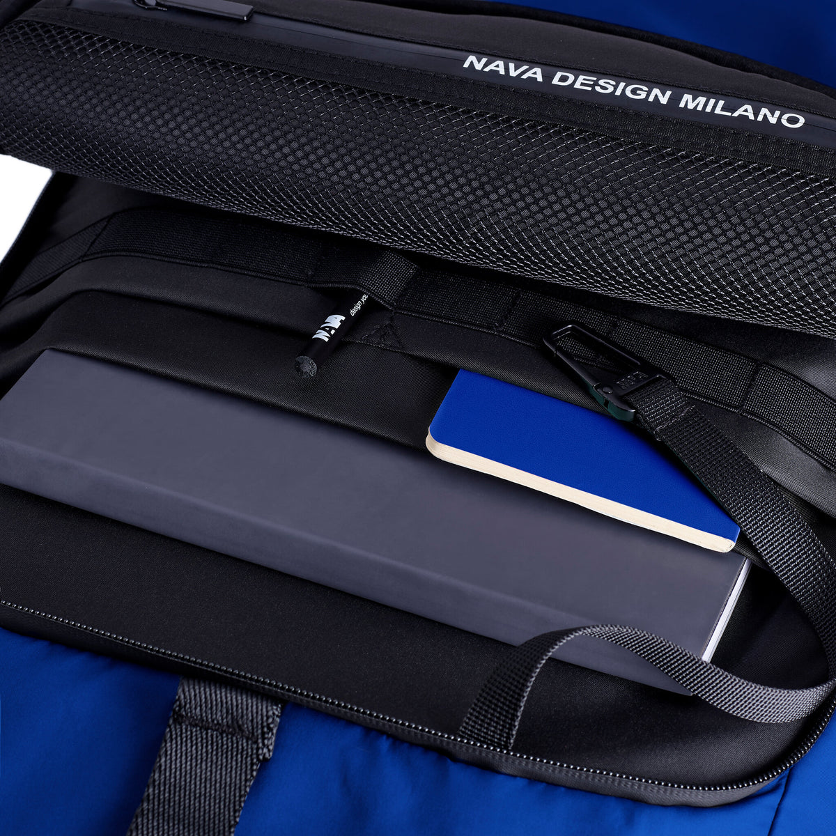 EXPLORER ROLLTOP BACKPACK 1 COMPARTMENT WITH POCKETS AND SAFETY BUCKLES ELECTRIC BLUE