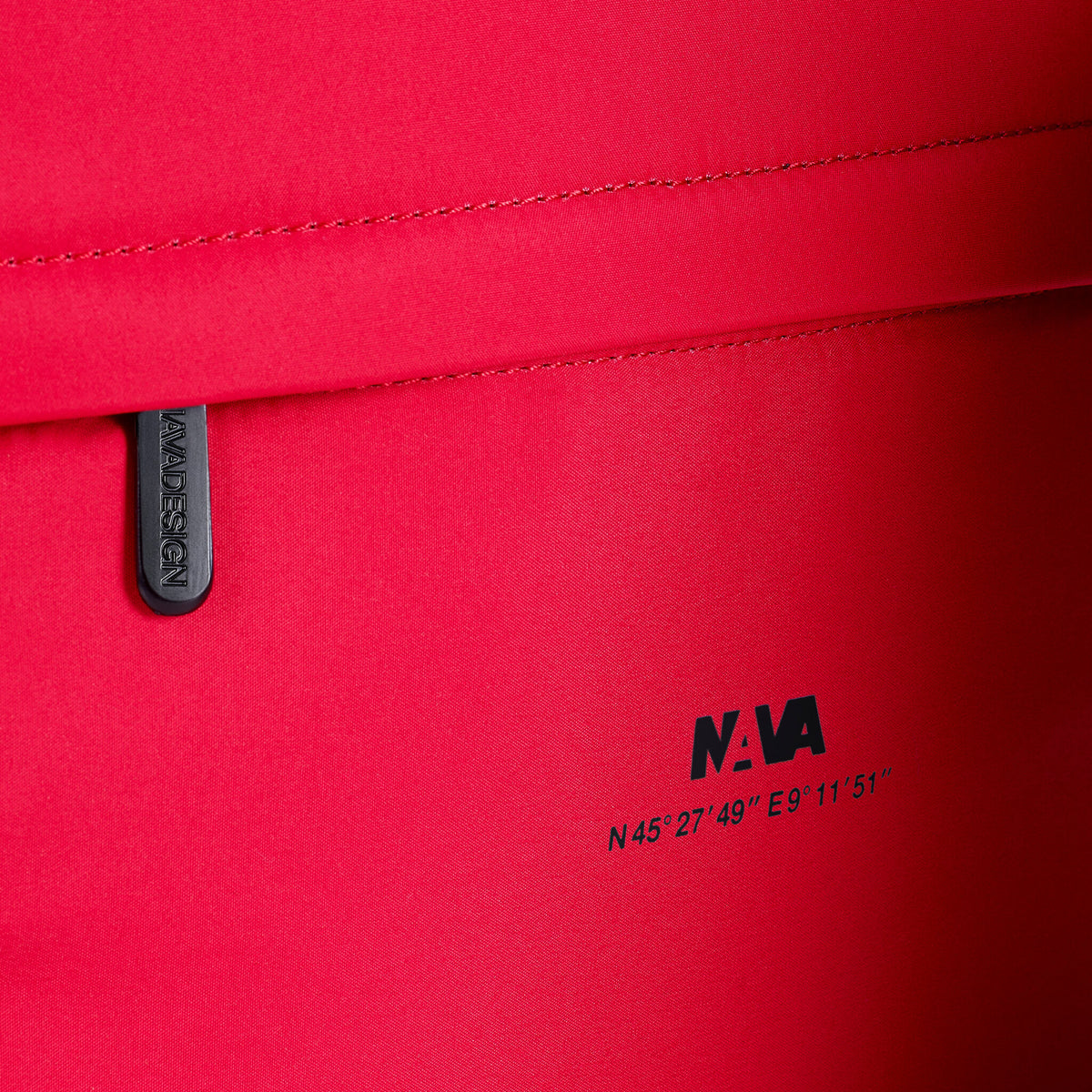 EXPLORER ZAINO ROLLTOP 1 COMPARTO CON TASCHE E FIBBIE DI SICUREZZA CHERRY RED