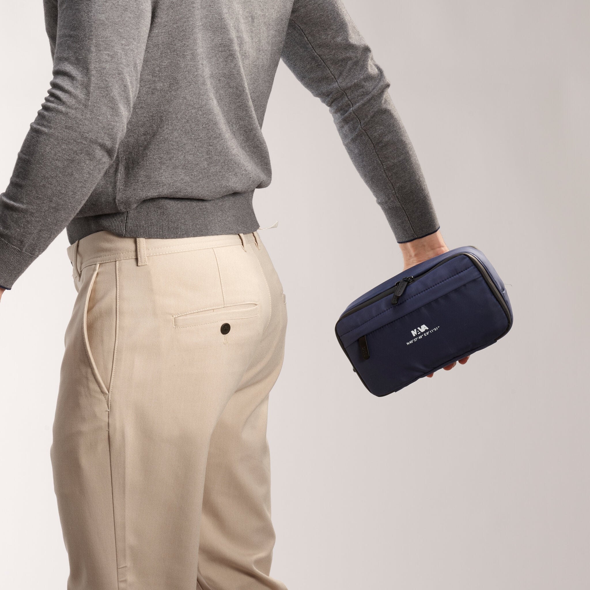 EXPLORER POUCH DA VIAGGIO CON 2 TASCHE E MANIGLIA DI TRASPORTO BLU NOTTE