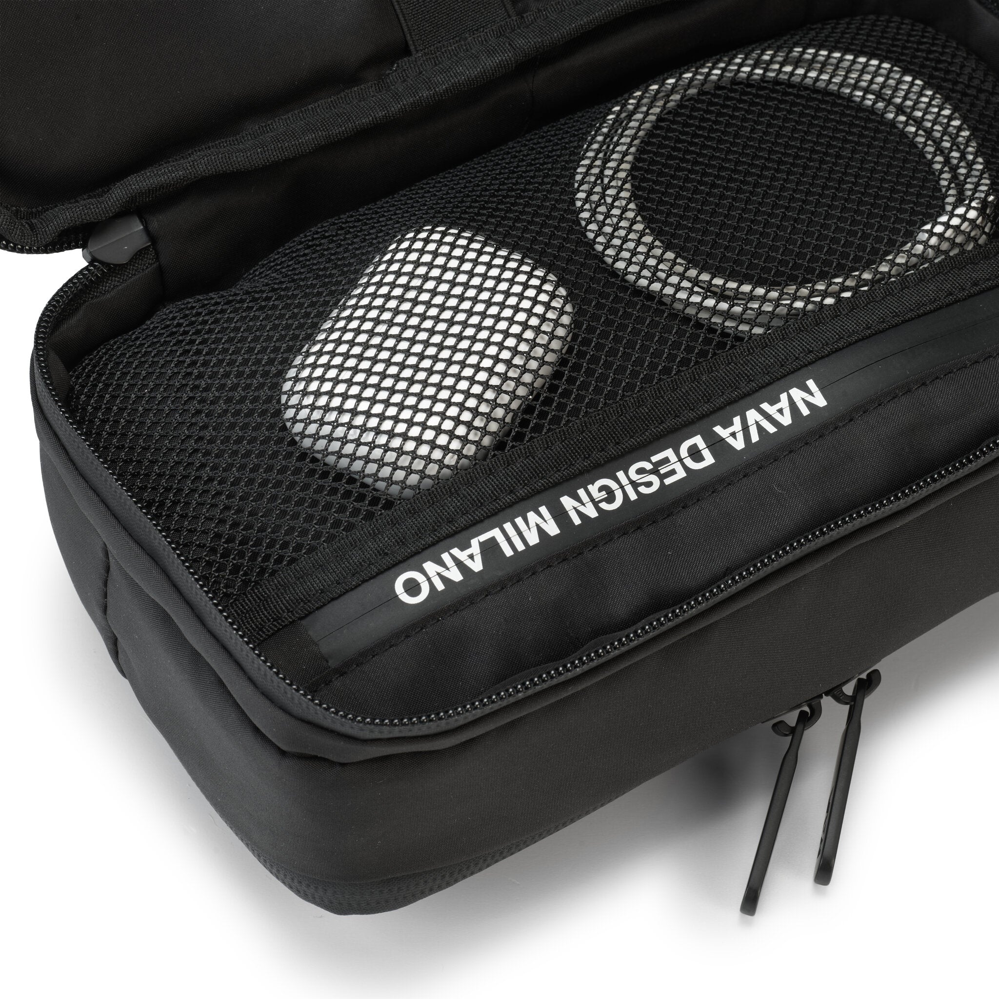 EXPLORER POUCH DA VIAGGIO CON 2 TASCHE E MANIGLIA DI TRASPORTO NERO