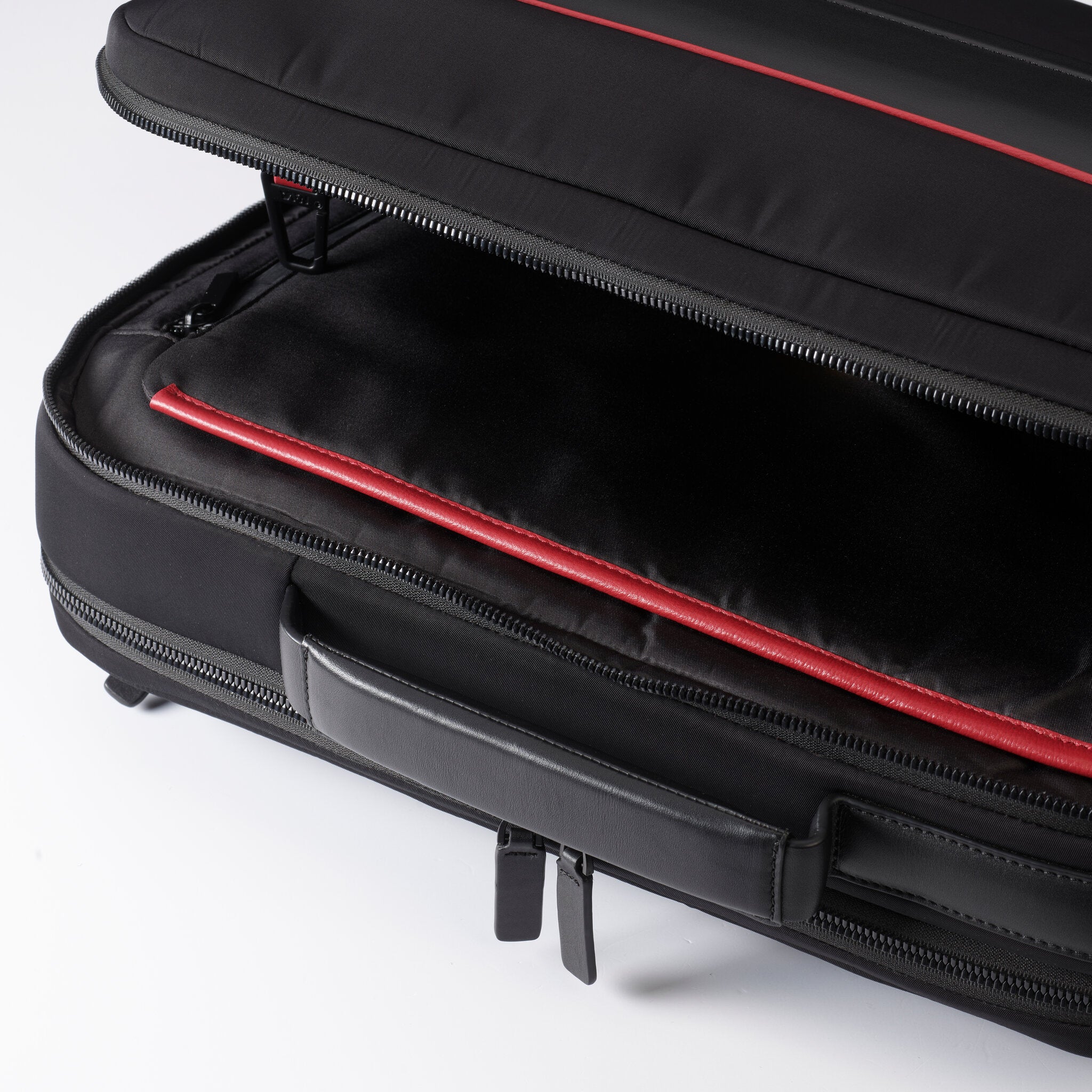 METRO BORSA 24 ORE NERO/RED