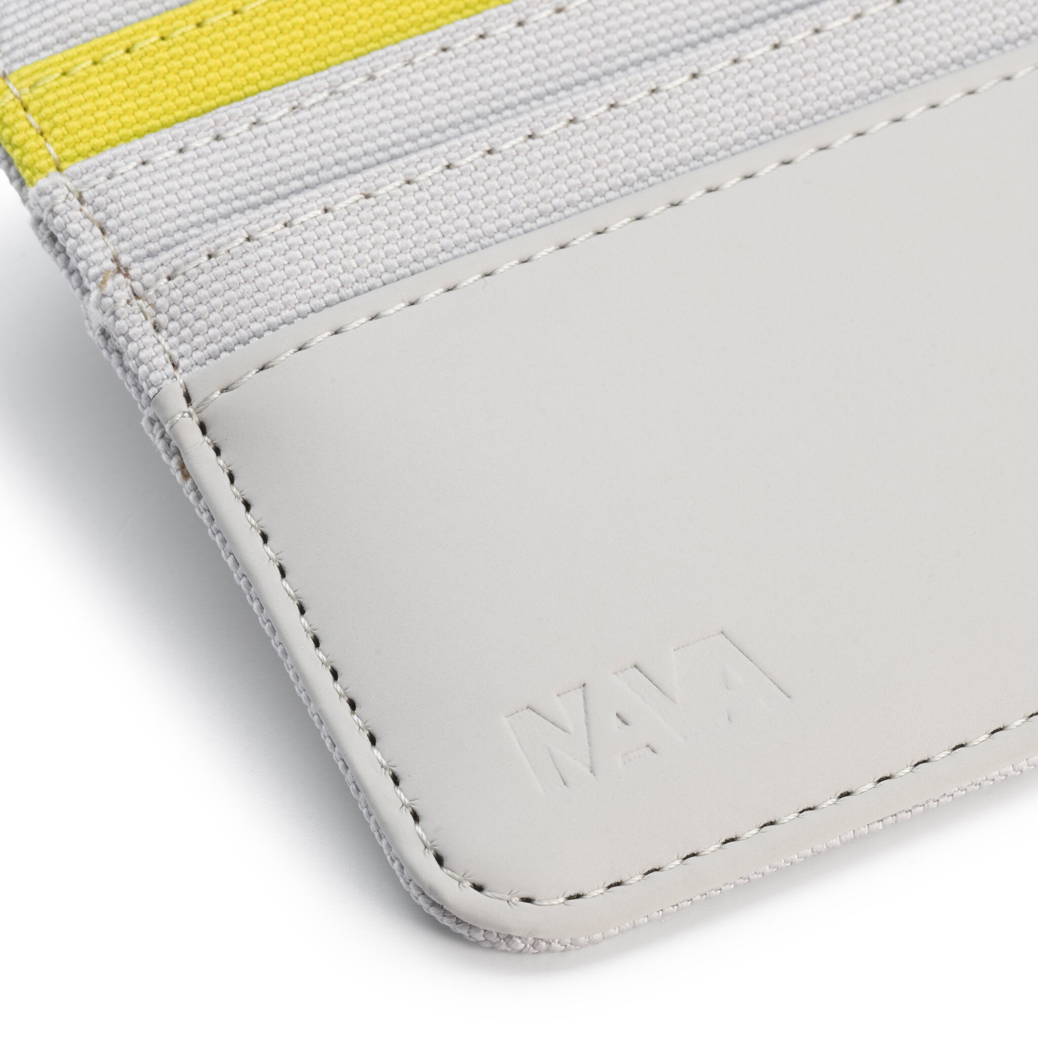 TWIN COLORS PORTA CARTE DI CREDITO E PORTADOCUMENTI CHIUSO CON ZIP, 8 CC BIANCO/LIME