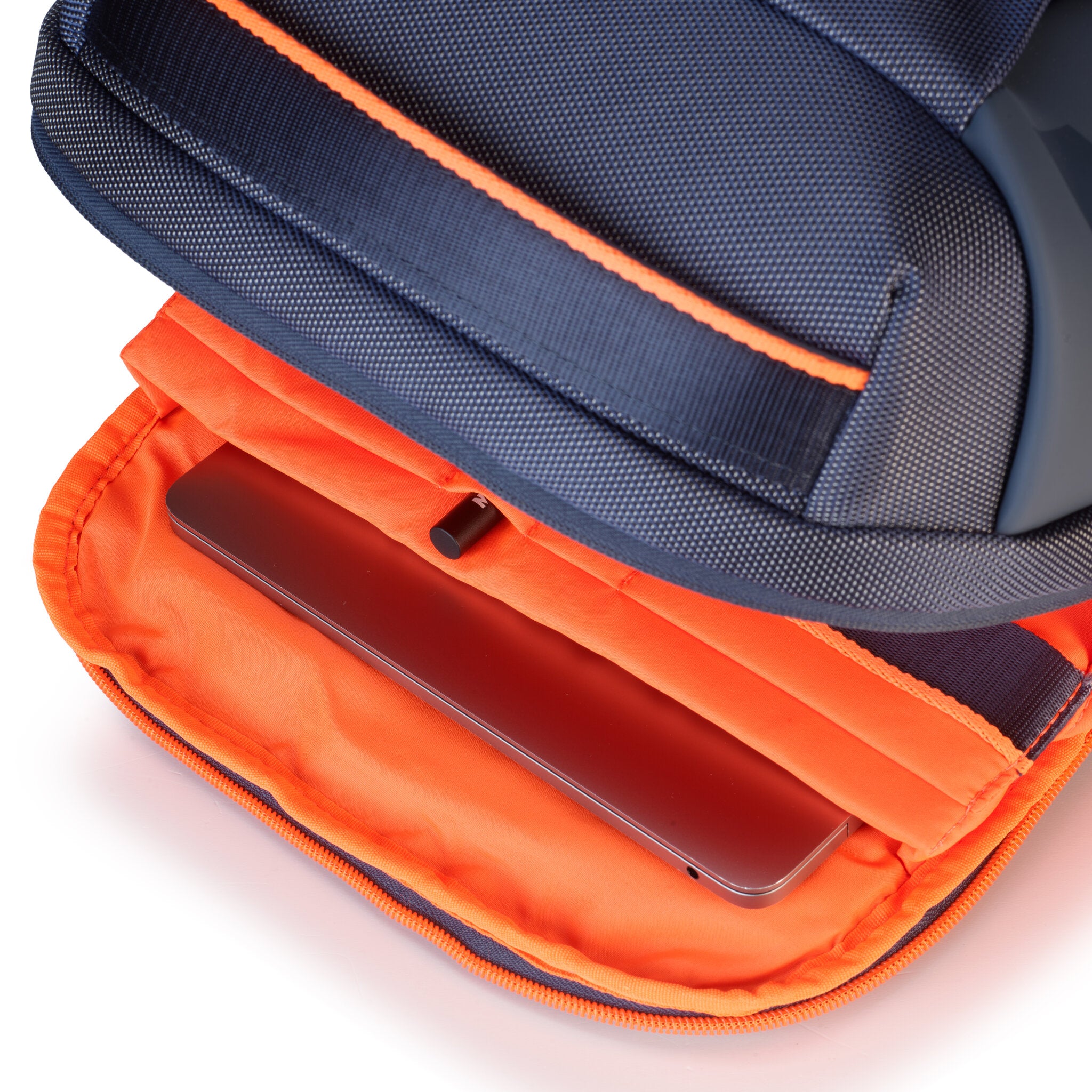 CROSS ZAINO ORGANIZZATO 1 COMPARTO, PORTA PC AVIO/ORANGE