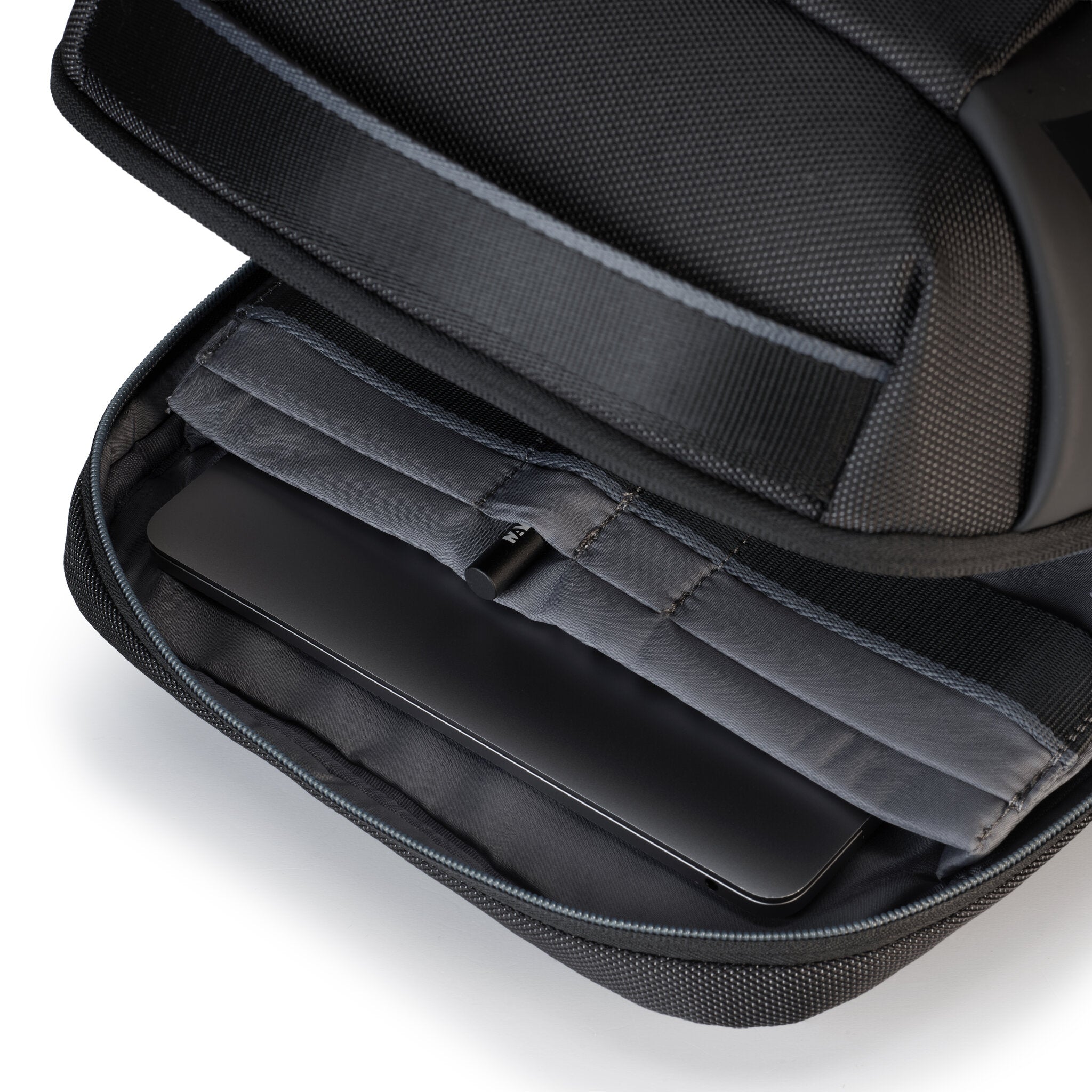 CROSS ZAINO ORGANIZZATO 1 COMPARTO, PORTA PC NERO/GREY