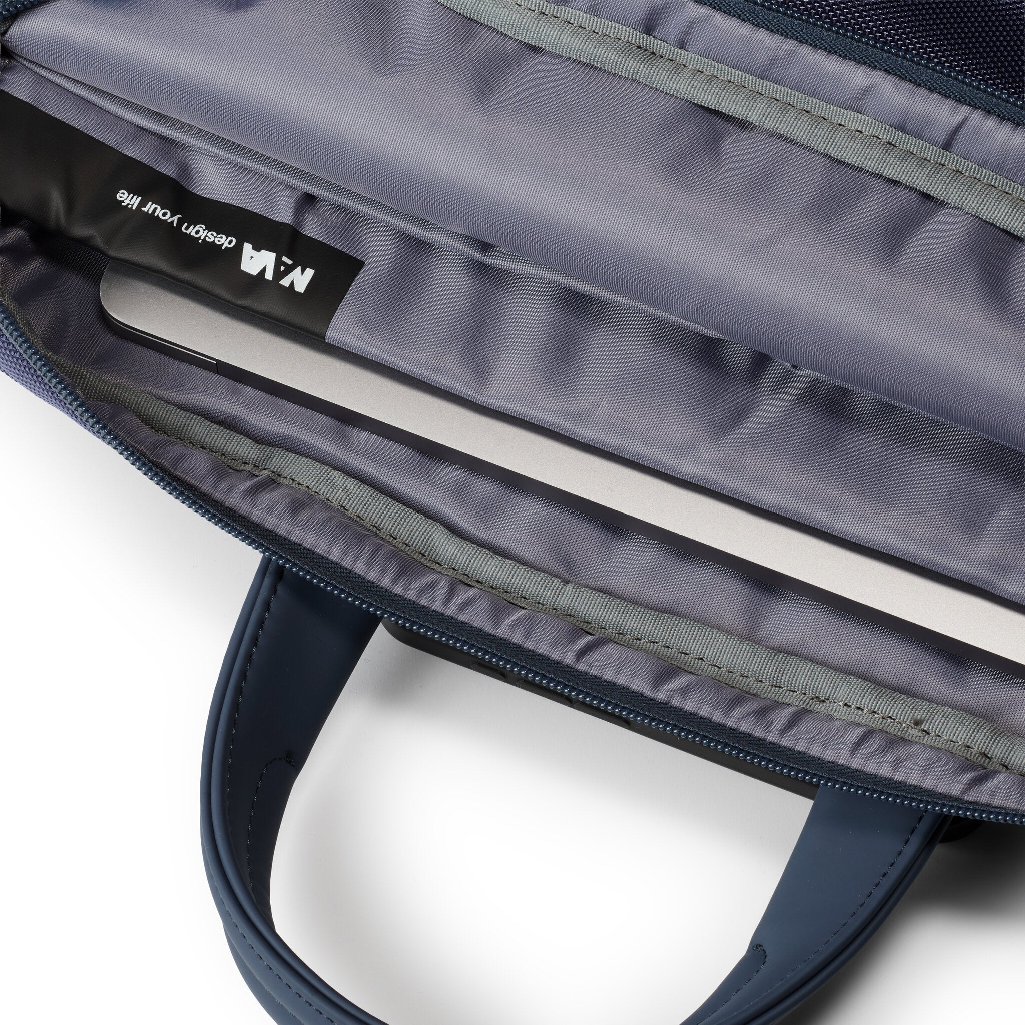 EASY PLUS CARTELLA SLIM ORGANIZZATA 2 MANICI, PORTA COMPUTER E IPAD BLU AVIO
