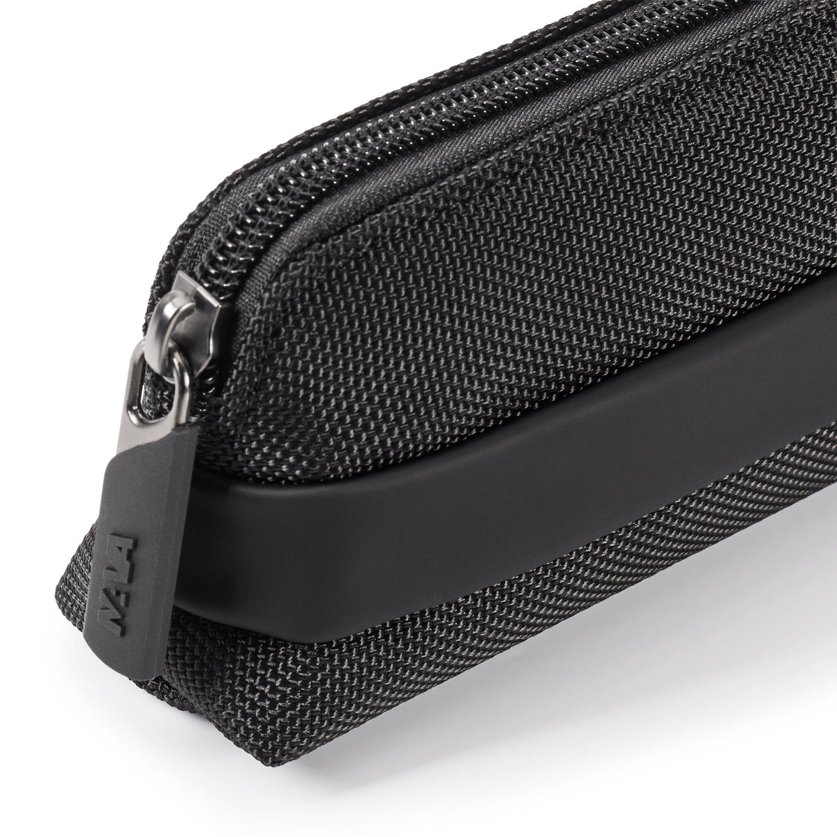 EASY PLUS Astuccio Porta Penne Triangolare NERO