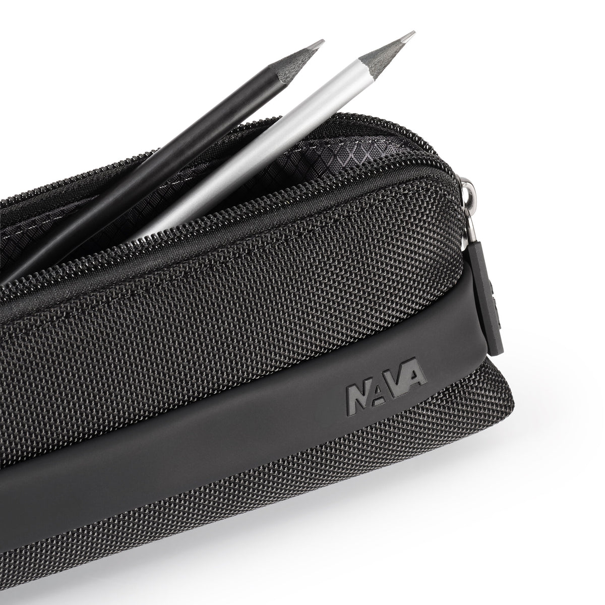 EASY PLUS Astuccio Porta Penne Triangolare NERO