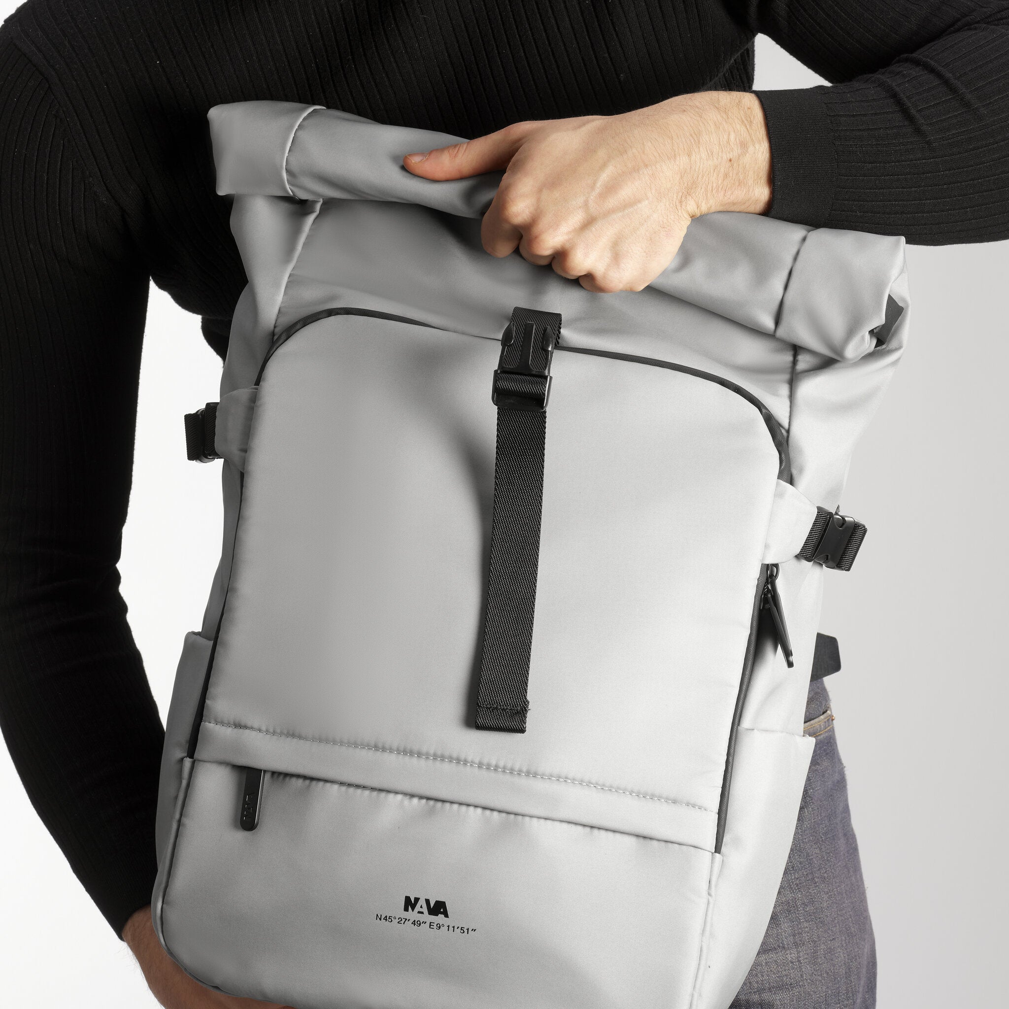 EXPLORER ZAINO ROLLTOP 1 COMPARTO CON TASCHE E FIBBIE DI SICUREZZA GRIGIO CHIARO