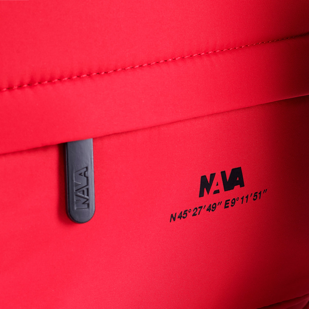 EXPLORER BACKPACK TRAVEL UNDERSEAT CHERRY RED