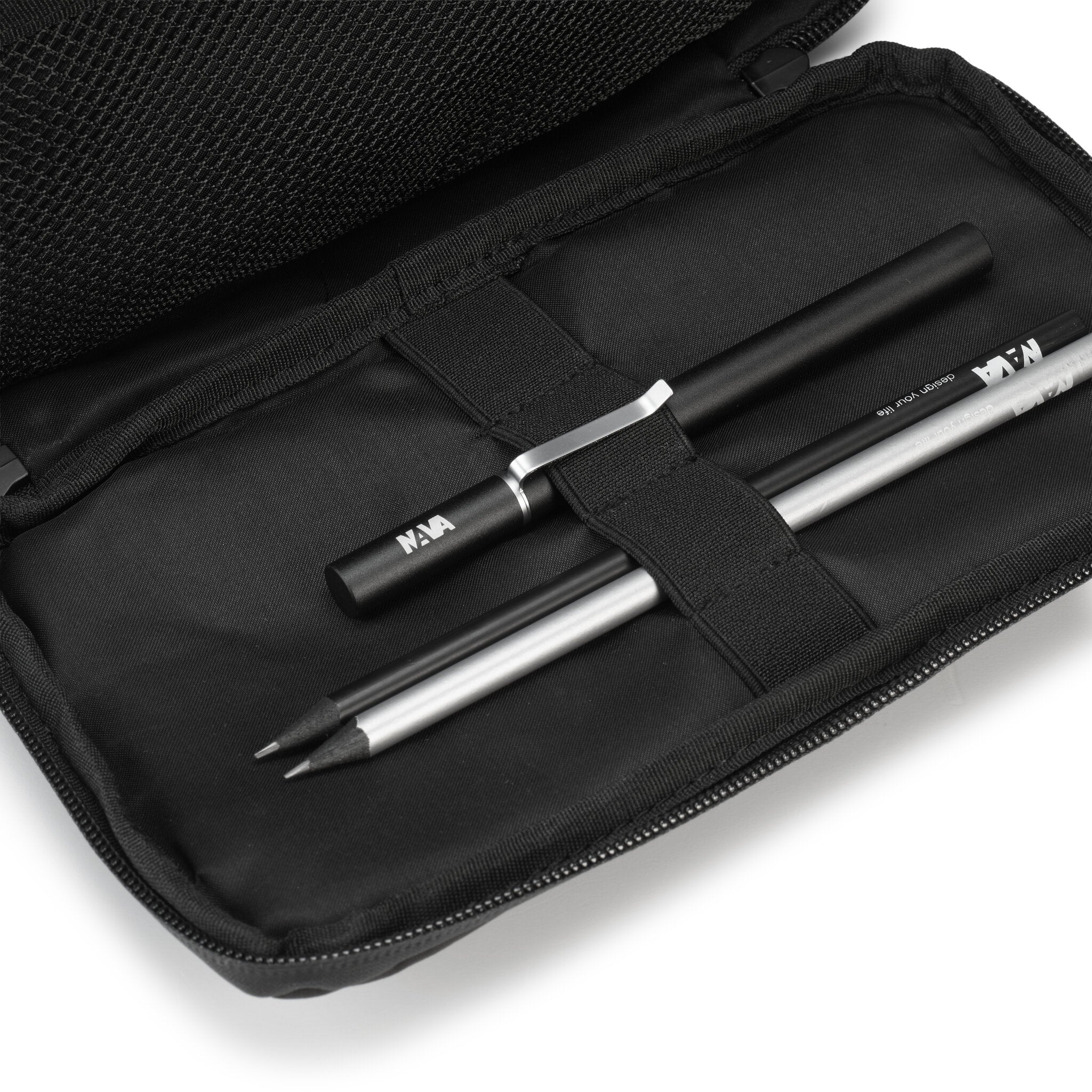 EXPLORER POUCH DA VIAGGIO CON 2 TASCHE E MANIGLIA DI TRASPORTO NERO