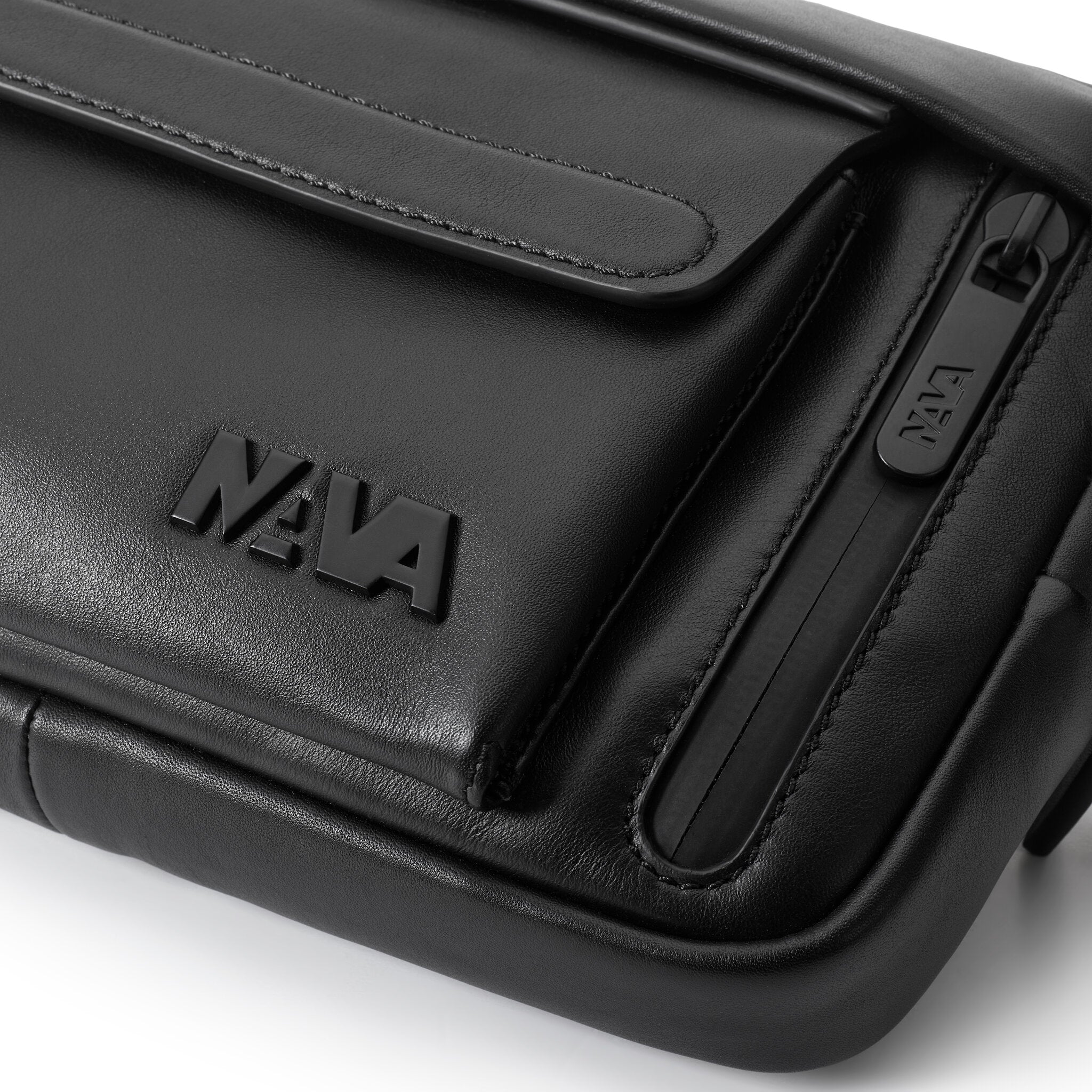 METRO LEATHER POCHETTE DA VIAGGIO IN PELLE NERO