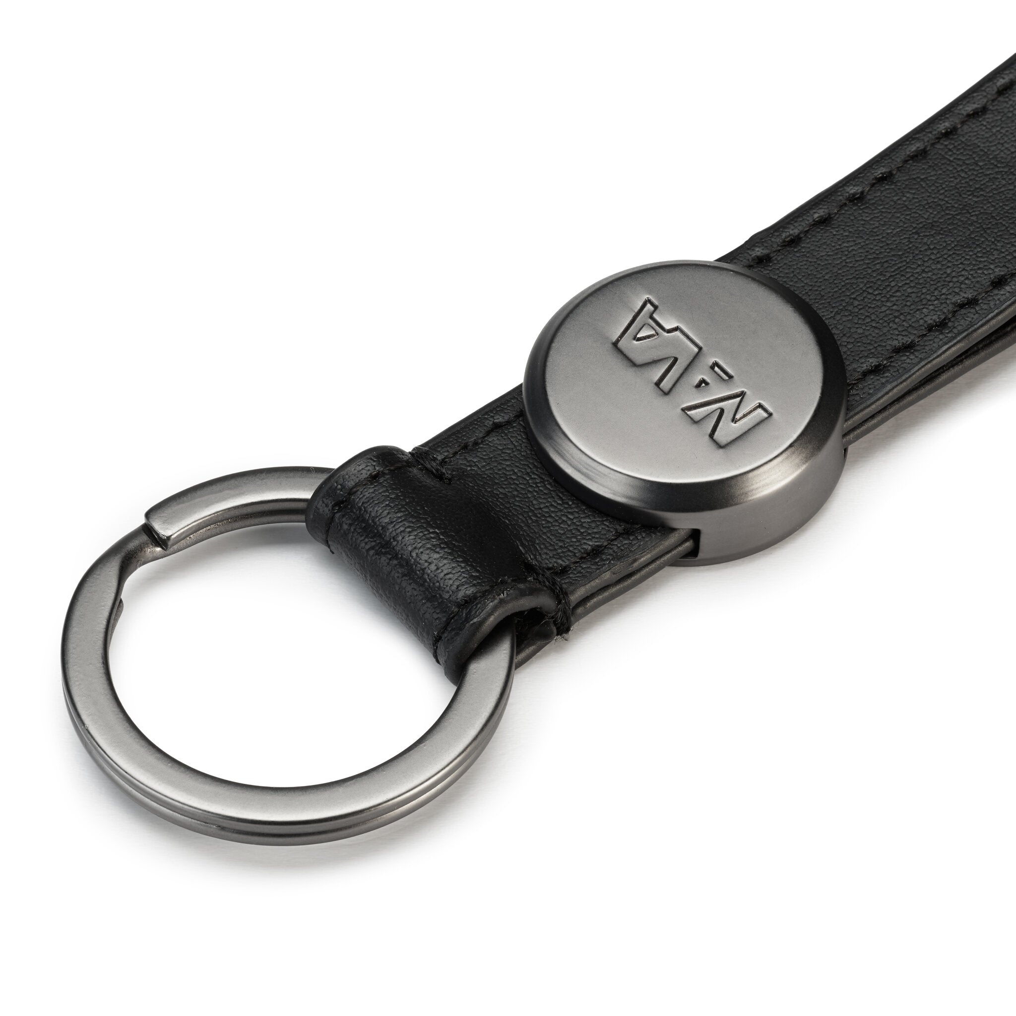 METRIC PORTACHIAVI IN PELLE CON ANELLO E PIASTRINA IN METALLO NERO