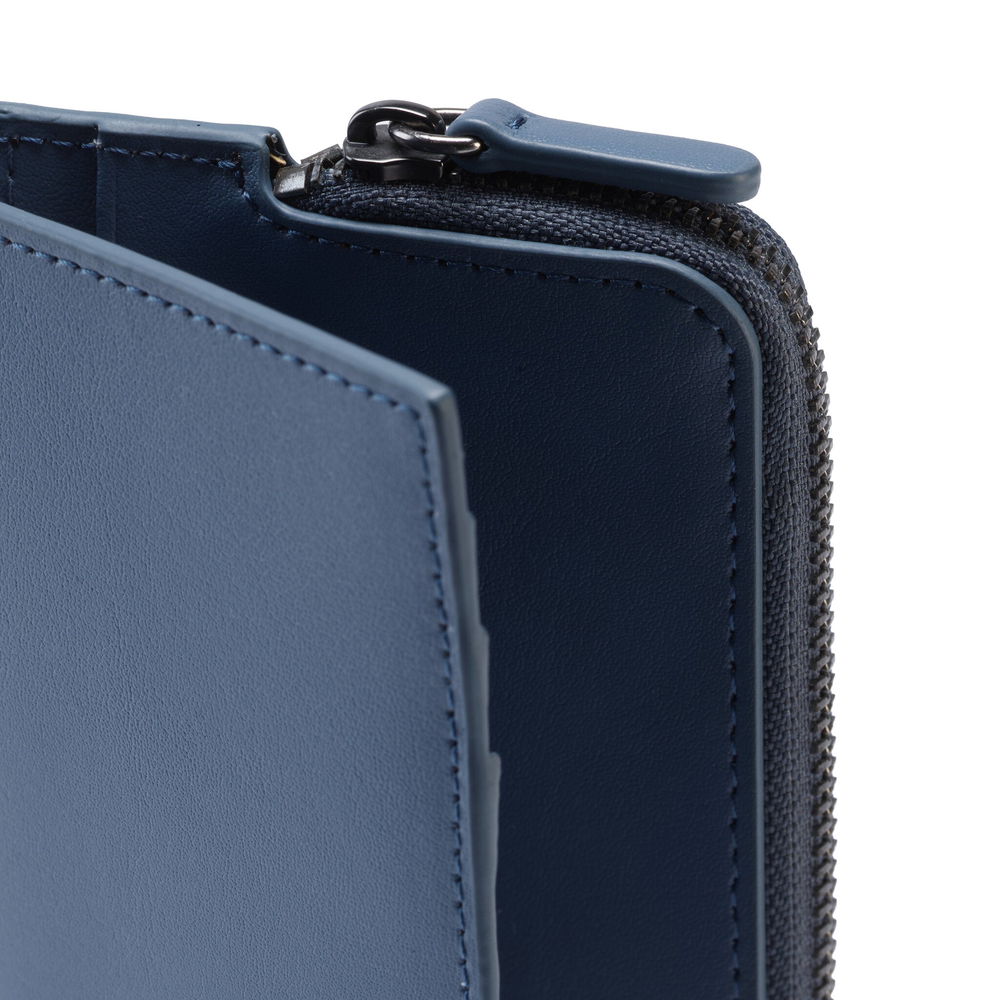 METRIC PORTA CARTE DI CREDITO IN PELLE CON 6 CC , PORTAMONETE E SCHERMATURA RFID BLU STELLAR