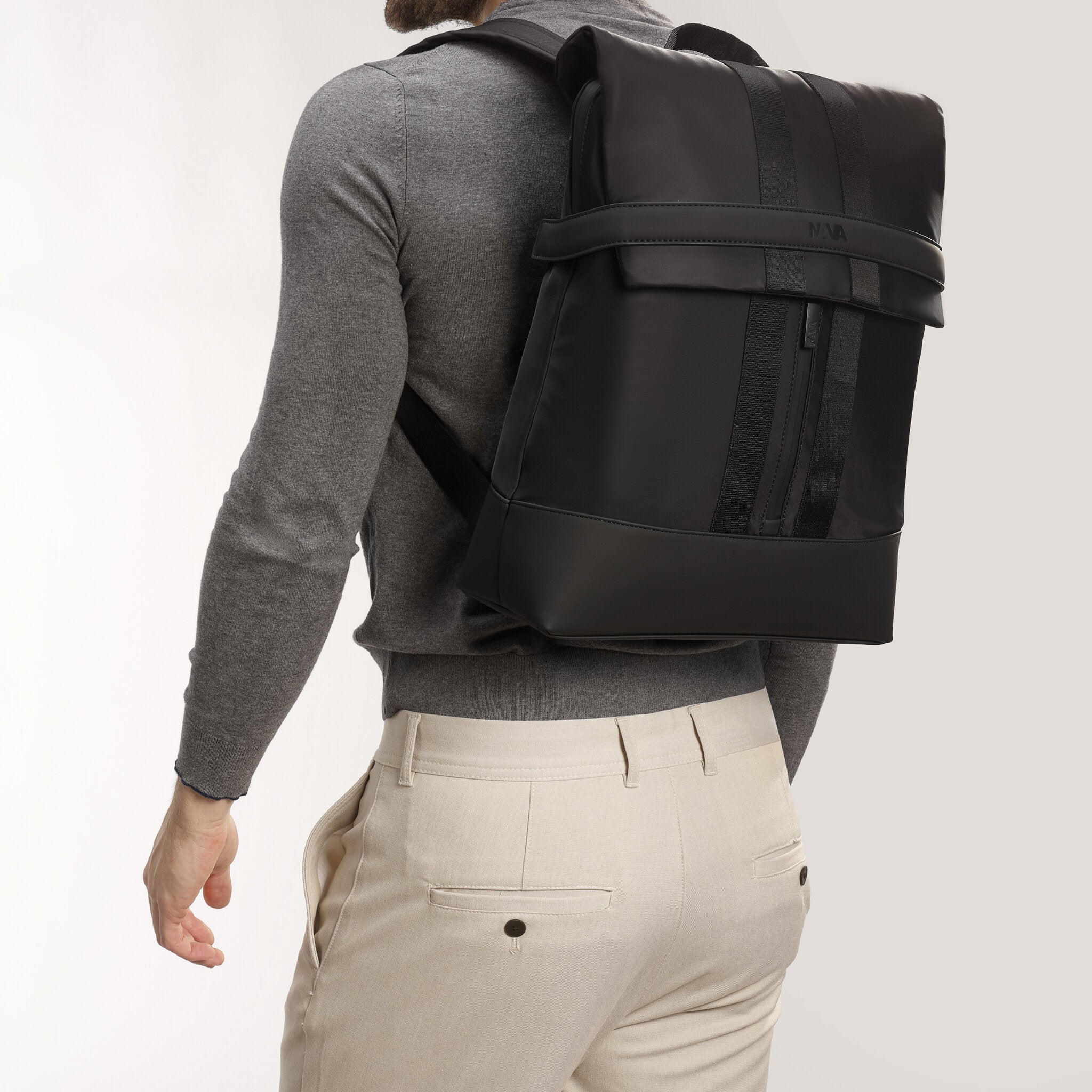 UNIFORM ZAINO SMALL PORTA PC CHIUSO CON PATELLA NERO